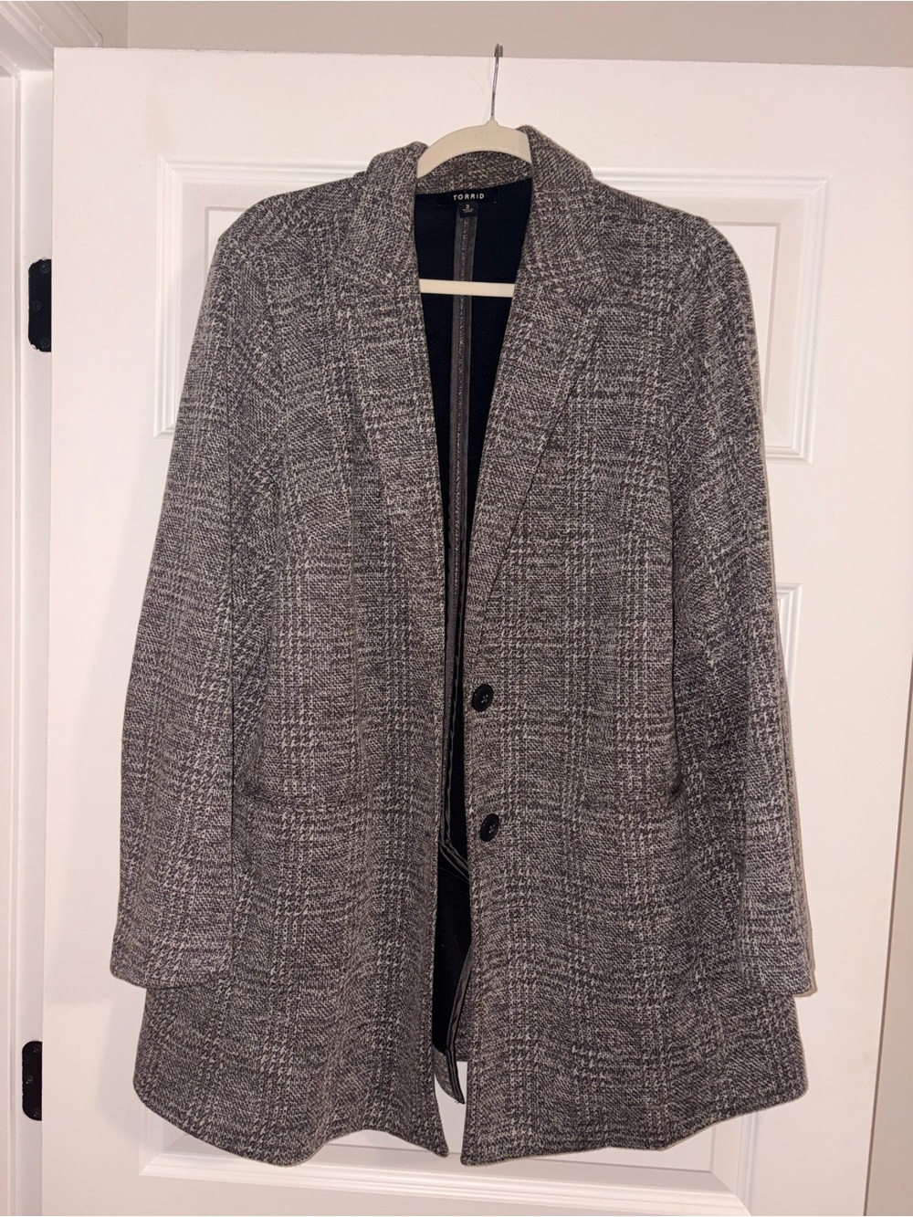 Torrid Gray Plaid Ponte Jacket - Classic Single-Breasted Coat. Size 2